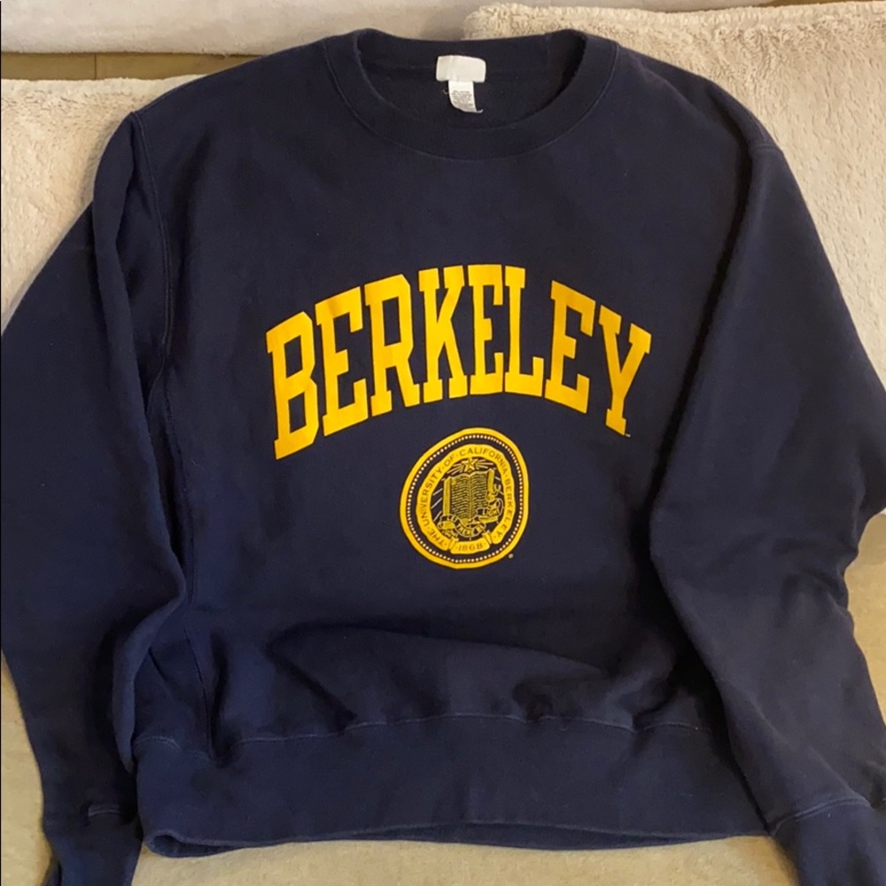 UC Berkeley sweatshirt
